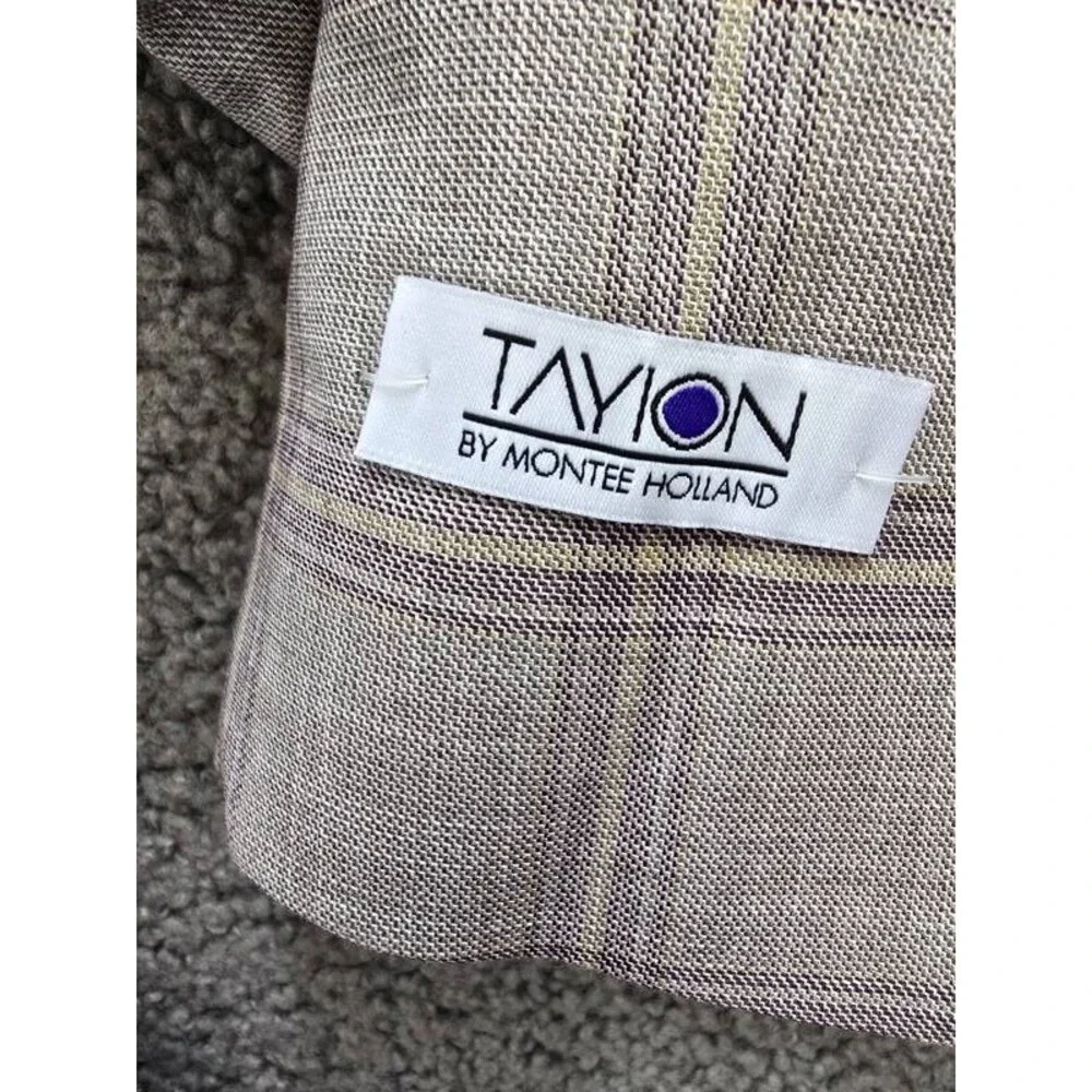 Tayion Collection Regular-Fit Suit Jacket Men's 46R Tan Check Long Sleeve